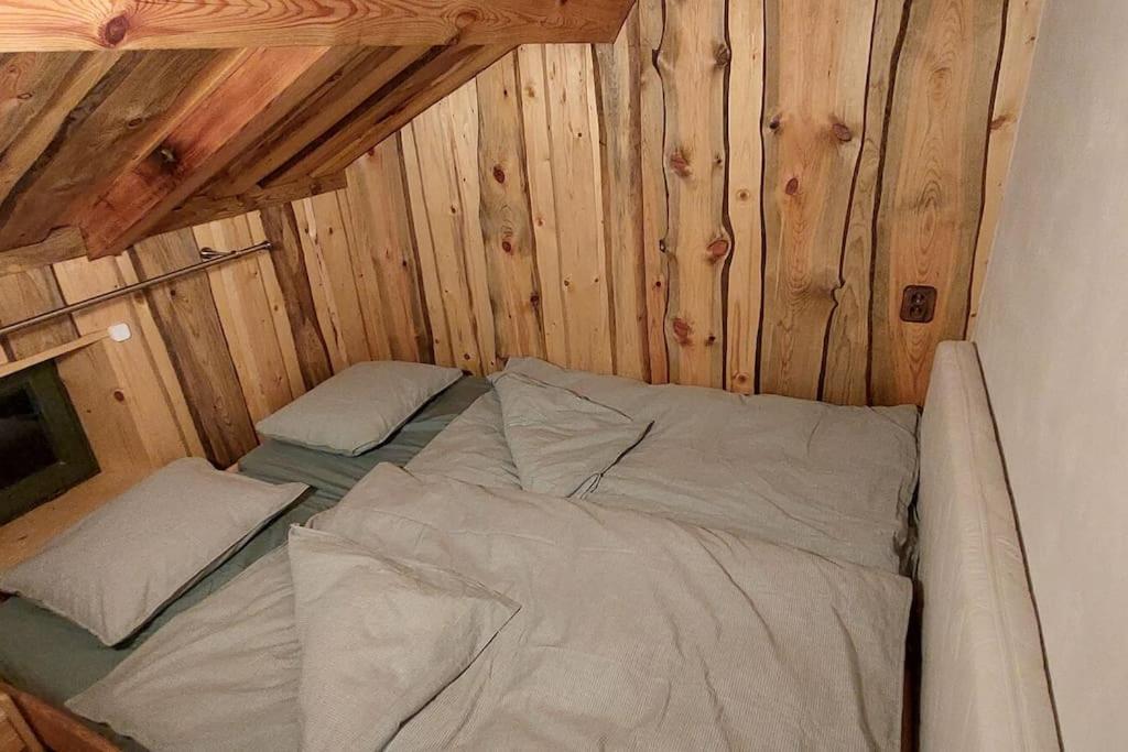Chalet Boruvka - Biofarma Na Samote V Lesich Benesov  Eksteriør bilde